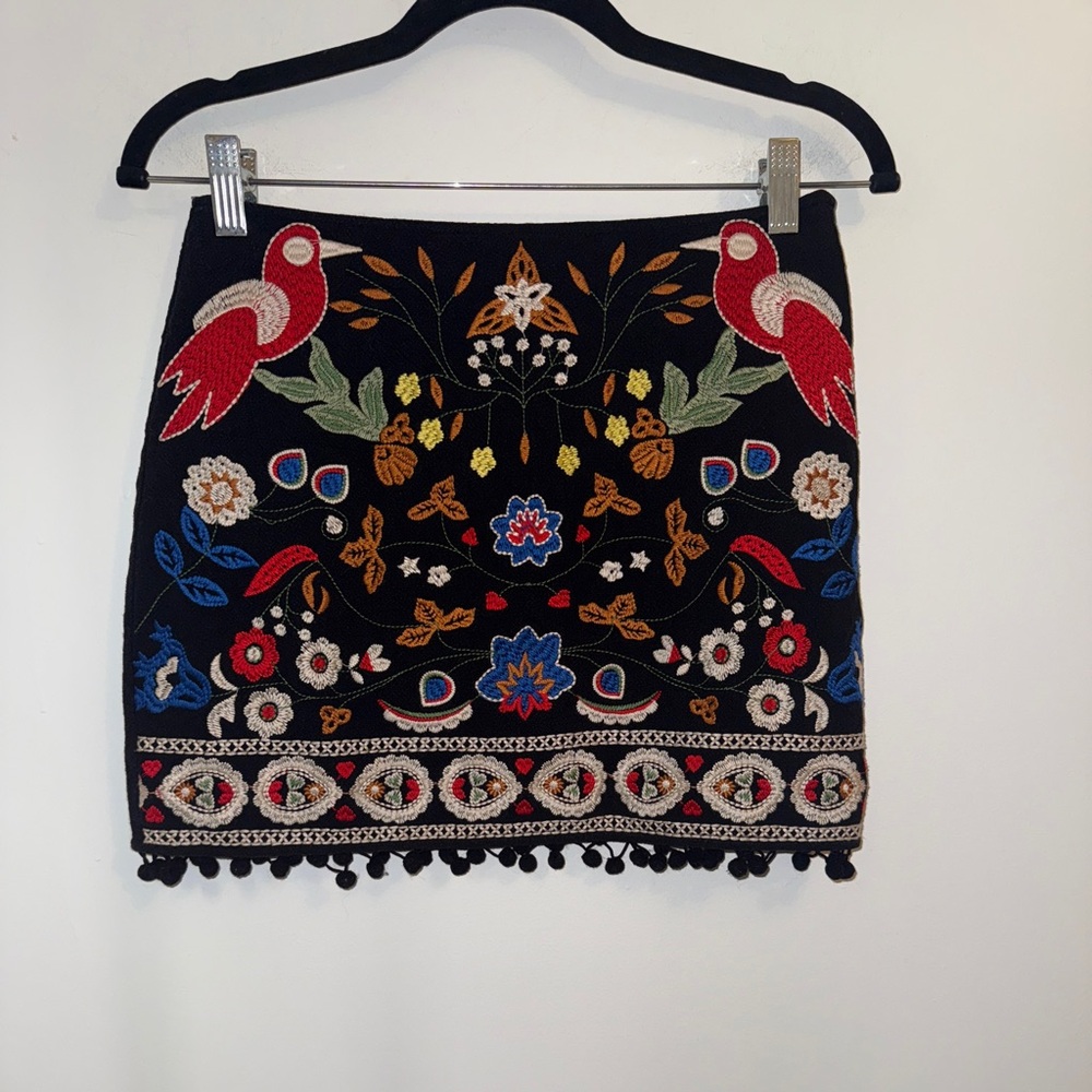 Umgee Boho Festival Embroidered Mini Skirt Birds Floral Pom Trim – Size Small - Picture 4 of 13